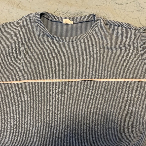 Blue Top - Picture 3 of 3